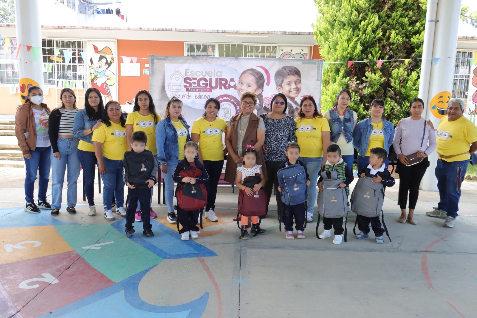Tere Alfaro continúa entrega de apoyos de “Escuela Segura 2026”