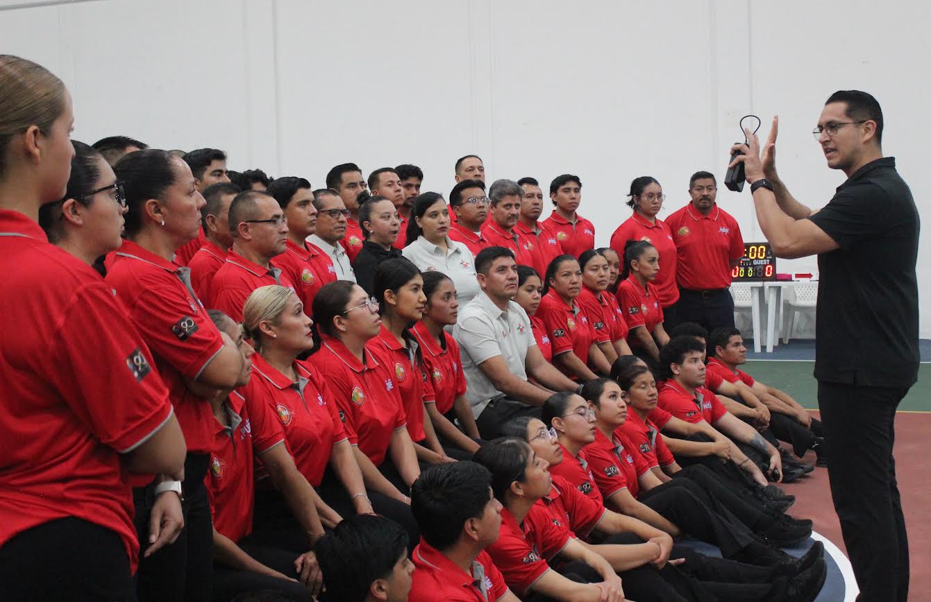 Árbitro Olímpico imparte capacitación en Puebla