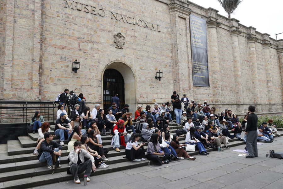 Retirada de obras del Museo Nacional de Colombia